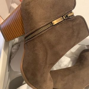 Macy’s Style&Co Ankle Booties Olive Green